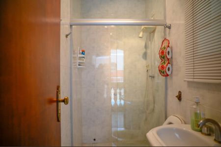 Casa à venda com 450m², 4 quartos e 4 vagas Casa à venda com 450m², 4 quartos e 4 vagasBanheiro de Serviço