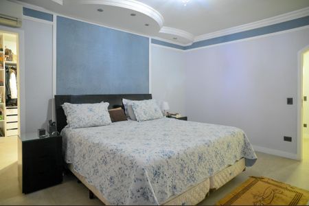 Casa à venda com 450m², 4 quartos e 4 vagas Casa à venda com 450m², 4 quartos e 4 vagasSuite 3