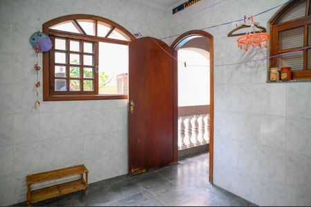 Casa à venda com 450m², 4 quartos e 4 vagas Casa à venda com 450m², 4 quartos e 4 vagasÁrea de Serviço