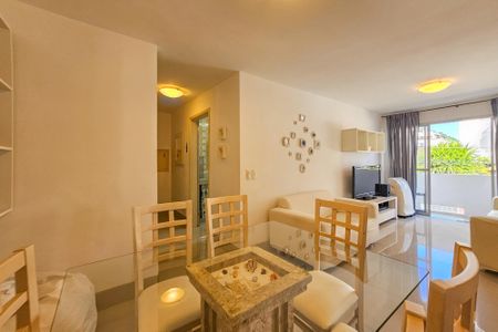 Apartamento para alugar com 70m², 2 quartos e 1 vagaSala