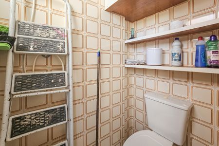 Apartamento para alugar com 70m², 2 quartos e 1 vagaBanheiro de Serviço