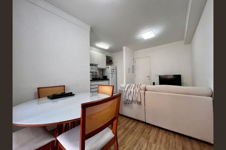 Apartamento à venda com 39m², 1 quarto e 1 vaga Apartamento à venda com 39m², 1 quarto e 1 vagaSala