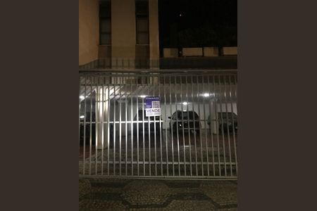 Apartamento à venda com 330m², 3 quartos e 2 vagas Apartamento à venda com 330m², 3 quartos e 2 vagasPlaca instalada