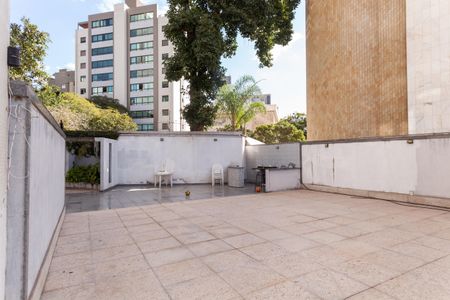 Apartamento à venda com 330m², 3 quartos e 2 vagas Apartamento à venda com 330m², 3 quartos e 2 vagasÁrea comum