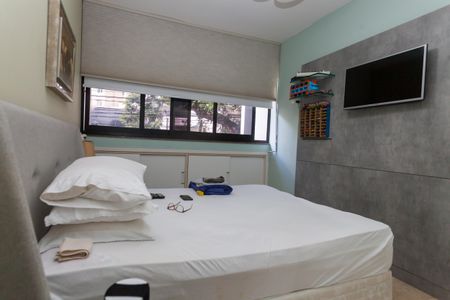 Apartamento à venda com 330m², 3 quartos e 2 vagas Apartamento à venda com 330m², 3 quartos e 2 vagasQuarto 1