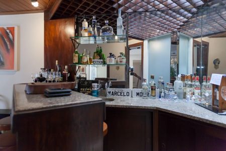 Apartamento à venda com 330m², 3 quartos e 2 vagas Apartamento à venda com 330m², 3 quartos e 2 vagasÁrea comum