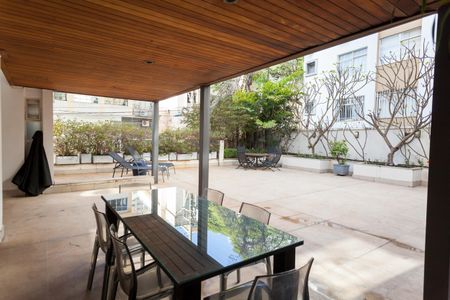 Apartamento à venda com 330m², 3 quartos e 2 vagas Apartamento à venda com 330m², 3 quartos e 2 vagasÁrea comum