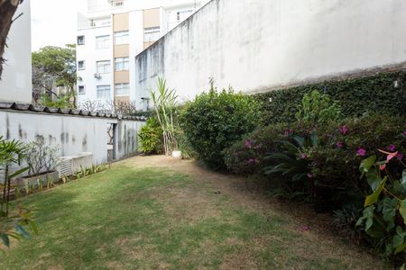 Apartamento à venda com 330m², 3 quartos e 2 vagas Apartamento à venda com 330m², 3 quartos e 2 vagasÁrea comum