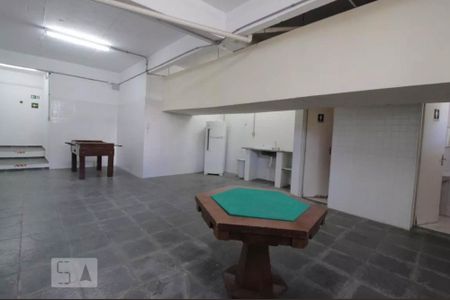 Apartamento à venda com 62m², 2 quartos e 1 vaga Apartamento à venda com 62m², 2 quartos e 1 vagaÁrea comum - Salão de jogos