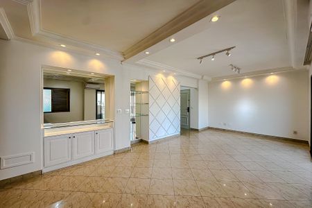 Apartamento para alugar com 114m², 2 quartos e 2 vagasSala