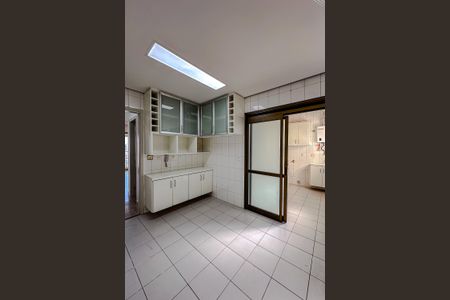 Apartamento para alugar com 114m², 2 quartos e 2 vagasCozinha