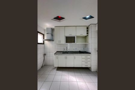 Apartamento para alugar com 114m², 2 quartos e 2 vagasCozinha