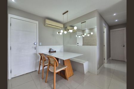 Apartamento à venda com 86m², 2 quartos e 1 vagaSala