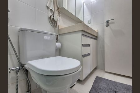 Apartamento à venda com 86m², 2 quartos e 1 vagaBanheiro da Suíte 1