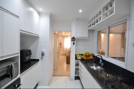 Casa de condomínio para alugar com 115m², 3 quartos e 2 vagasCozinha