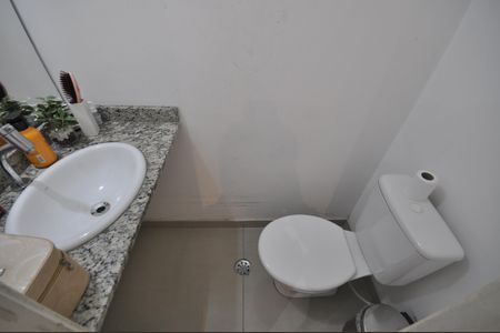Casa de condomínio para alugar com 115m², 3 quartos e 2 vagasLavabo