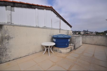 Casa de condomínio para alugar com 115m², 3 quartos e 2 vagasTerraço