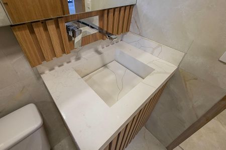 Apartamento para alugar com 33m², 1 quarto e sem vaga Apartamento para alugar com 33m², 1 quarto e sem vagaBanheiro