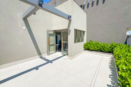 Studio à venda com 25m², 1 quarto e sem vaga Studio à venda com 25m², 1 quarto e sem vagaÁrea comum - Rooftop