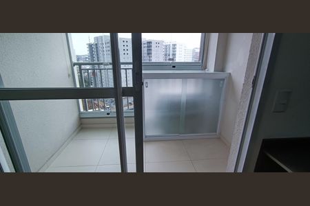 Studio para alugar com 25m², 1 quarto e sem vaga Studio para alugar com 25m², 1 quarto e sem vagaVaranda