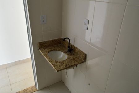 Apartamento para alugar com 53m², 2 quartos e sem vagaBanheiro