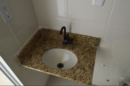 Apartamento para alugar com 53m², 2 quartos e sem vagaBanheiro