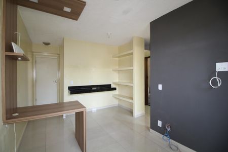Sala de apartamento para alugar com 2 quartos, 55m² em Taquara, Rio de Janeiro