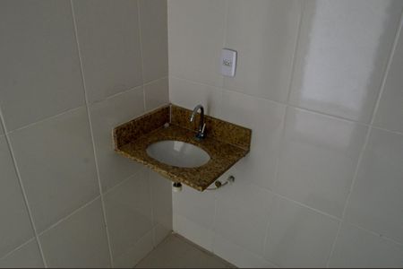 Apartamento para alugar com 53m², 2 quartos e sem vagaBanheiro