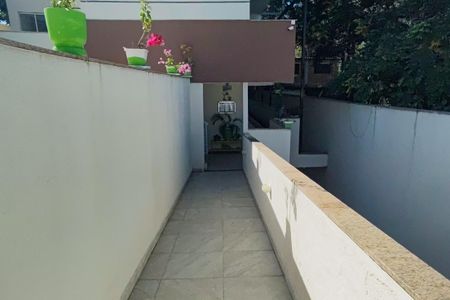 Apartamento para alugar com 53m², 2 quartos e sem vagaEntrada