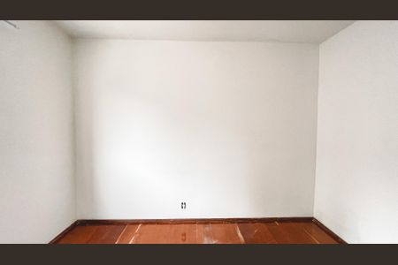 Apartamento à venda com 74m², 2 quartos e 1 vagaQuarto 2