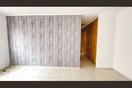 Apartamento à venda com 74m², 2 quartos e 1 vagaSala