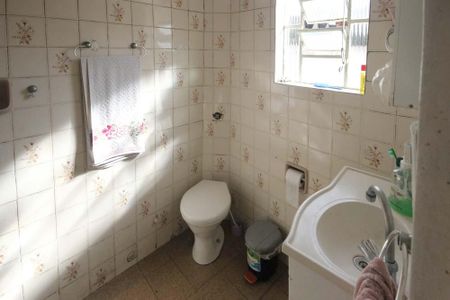 Casa à venda com 433m², 4 quartos e 1 vagaCasa  2- banheiro