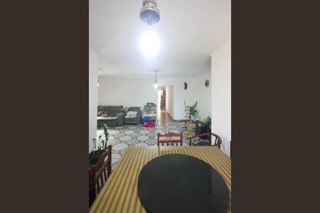 Casa à venda com 433m², 4 quartos e 1 vagaSala de Jantar