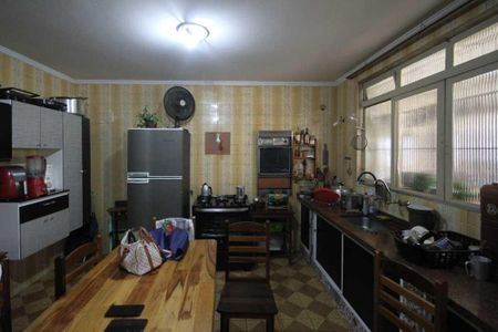 Casa à venda com 433m², 4 quartos e 1 vagaCozinha