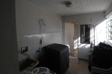 Casa à venda com 433m², 4 quartos e 1 vagaCasa  2- Área de Serviço