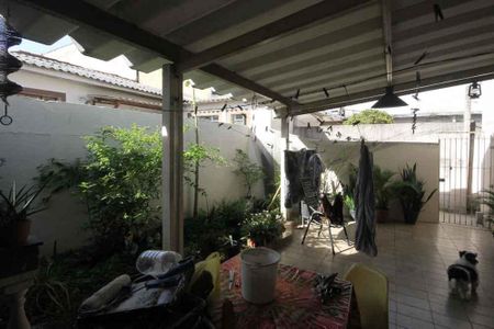 Casa à venda com 433m², 4 quartos e 1 vagaÁrea de Serviço