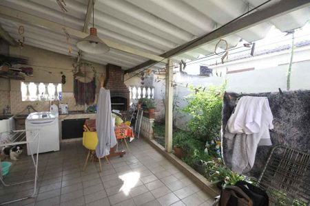 Casa à venda com 433m², 4 quartos e 1 vagaÁrea de Serviço