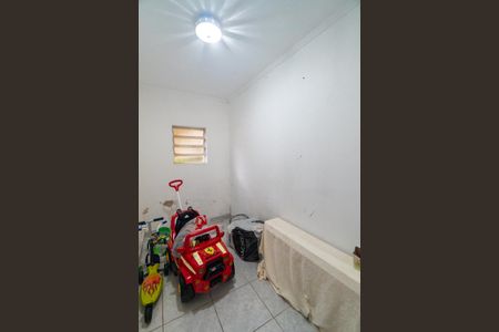 Casa à venda com 180m², 3 quartos e 4 vagasQuarto de Serviço