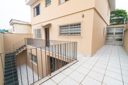 Casa à venda com 180m², 3 quartos e 4 vagasQuintal 1