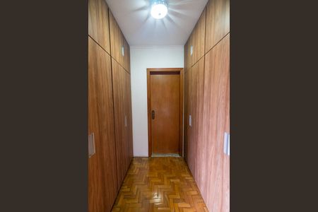 Casa à venda com 180m², 3 quartos e 4 vagasCloset da Suíte