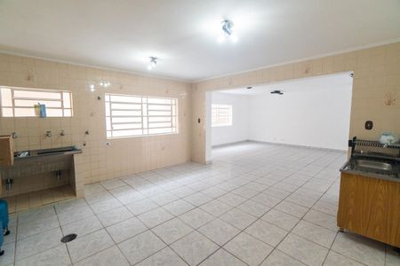 Casa à venda com 180m², 3 quartos e 4 vagasÁrea de Serviço