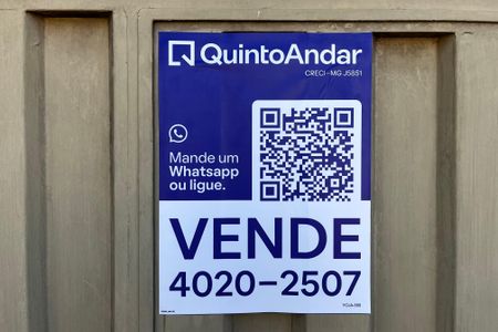 Casa à venda com 447m², 5 quartos e 3 vagasPlaquinha 