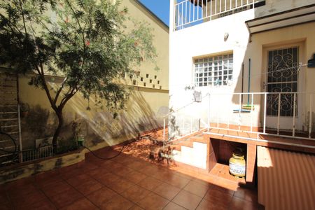 Casa à venda com 447m², 5 quartos e 3 vagasCasa 1 | Quintal