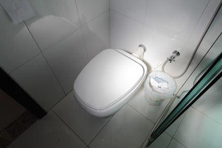 Casa à venda com 447m², 5 quartos e 3 vagasCasa 1 | Banheiro da Suite 1