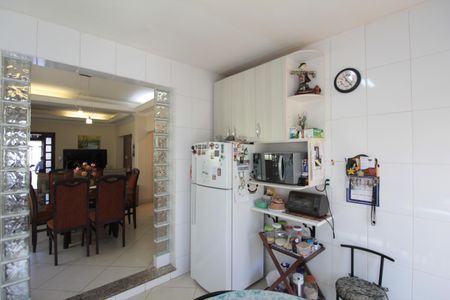 Casa à venda com 447m², 5 quartos e 3 vagasCasa 1 | Cozinha