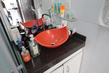 Casa à venda com 447m², 5 quartos e 3 vagasCasa 1 | Banheiro da Suite 2