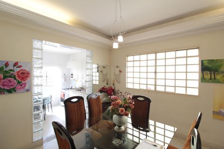 Casa à venda com 447m², 5 quartos e 3 vagasCasa 1 | Copa