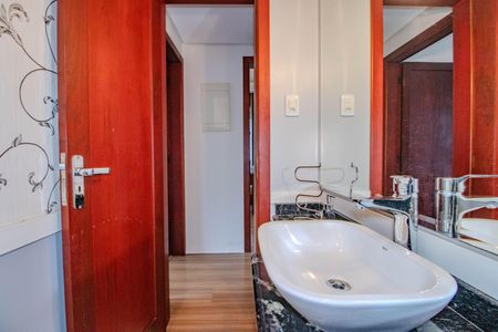 Casa à venda com 173m², 2 quartos e 3 vagas Casa à venda com 173m², 2 quartos e 3 vagasLavabo