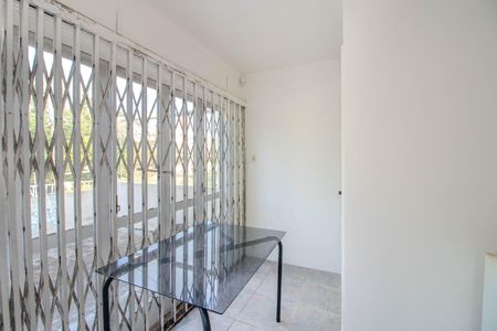 Casa à venda com 173m², 2 quartos e 3 vagas Casa à venda com 173m², 2 quartos e 3 vagasEspaço Gourmet