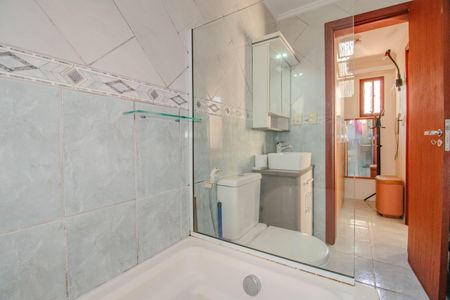 Casa à venda com 173m², 2 quartos e 3 vagas Casa à venda com 173m², 2 quartos e 3 vagasBanheiro da Suíte 1